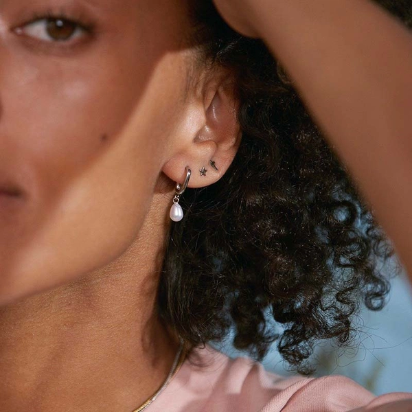 Trellis Pearl Earrings S Steel - Edblad - Snabb frakt & paketinslagning - Nordicspectra.se