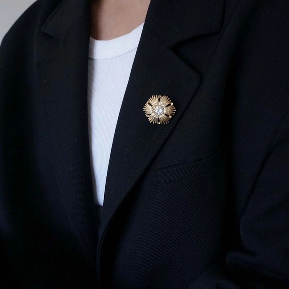 Gatsby Stone Brosch Silver -CU Jewellery - Snabb frakt & paketinslagning - Nordicspectra.se