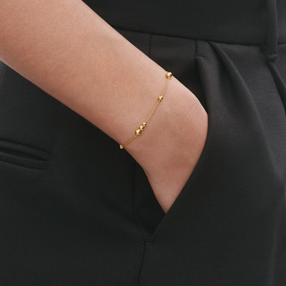 GJ_SS25_ECOM_SHOOT_MOONLIGHT_GRAPES_BRACELET_10015253 (2)