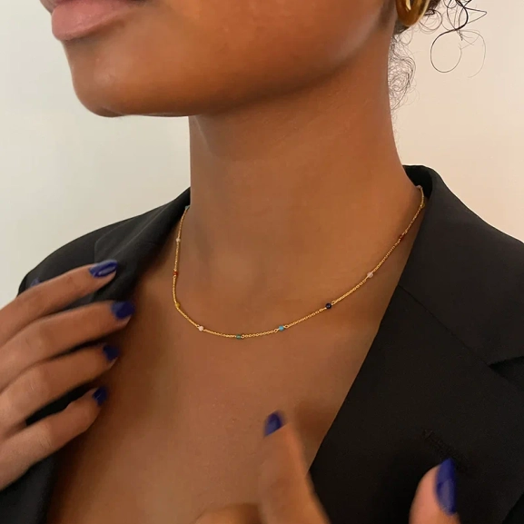 Santa Monica Necklace Gold - Syster P - Snabb leverans & Gratis paketinslagning - Nordic Spectra