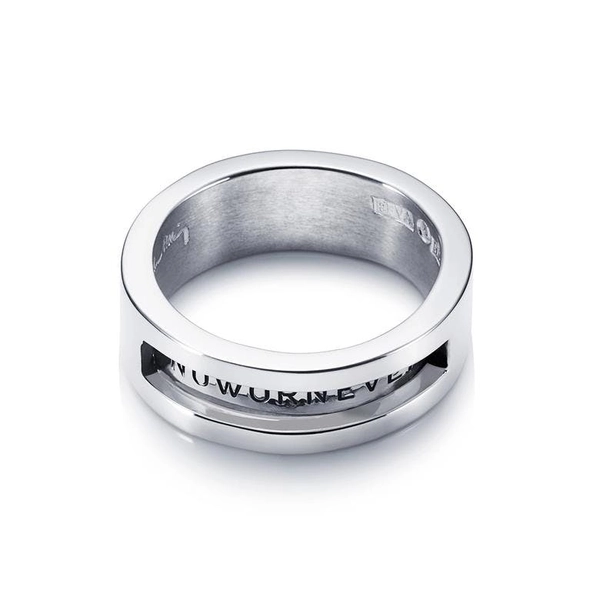 Now Or Never Ring - Efva Attling ringar - Snabb frakt & paketinslagning - Nordicspectra.se