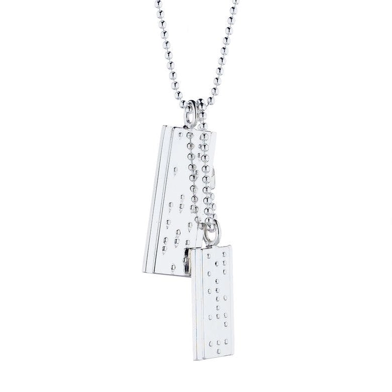 Make Love Not War Tags - Efva Attling halsband - Snabb frakt & paketinslagning - Nordicspectra.se