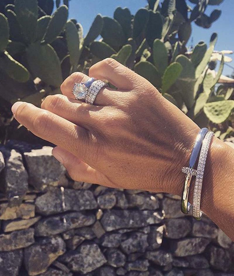 CLARISSA Armring Guld - Astrid & Agnes - Snabb frakt & paketinslagning - Nordicspectra.se