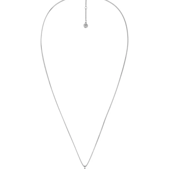 med elegant design och detaljerad kedja