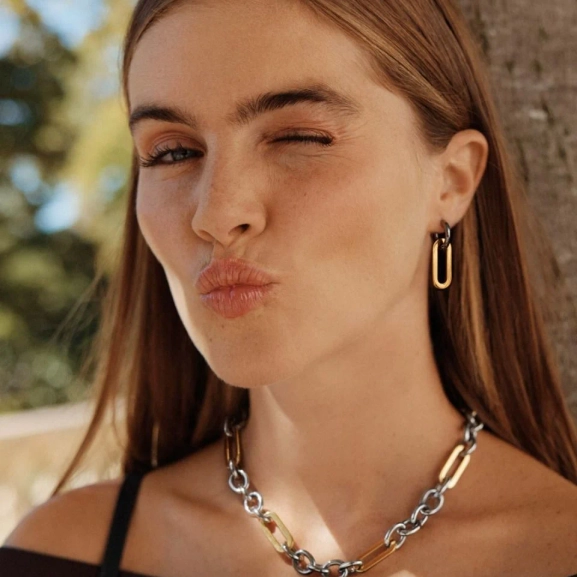 kan bäras på två sätt.