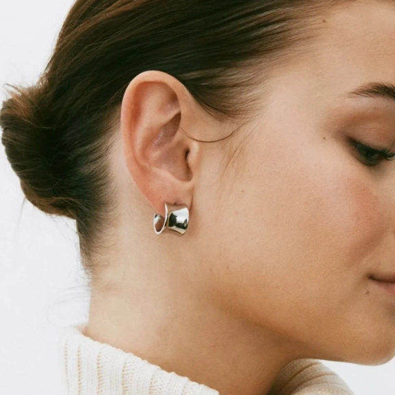 11 mm breda och 15 mm i diameter