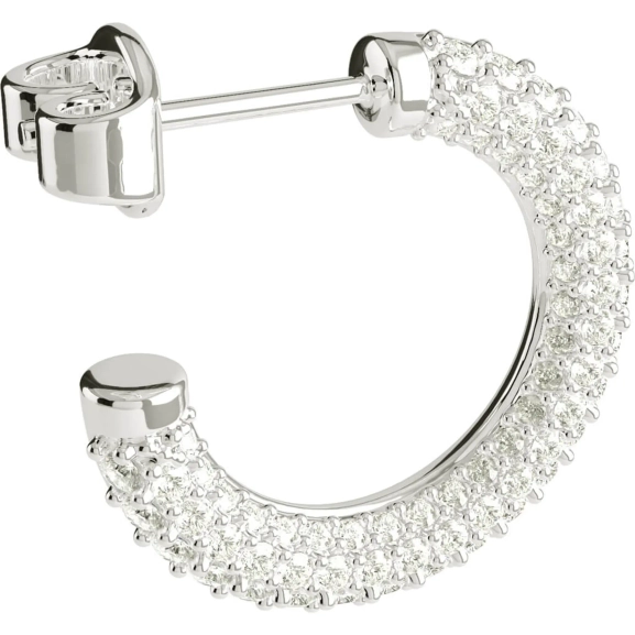 Aure 30 D Örhängen Silver i silver med små diamanter och rund mjuk form som ger ett elegant ljusspel