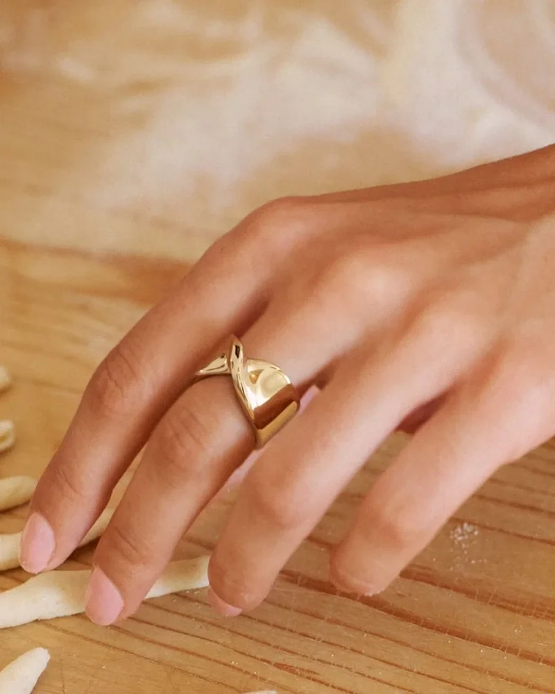 edblad-nuvole-ring-gold-pi-128030-5