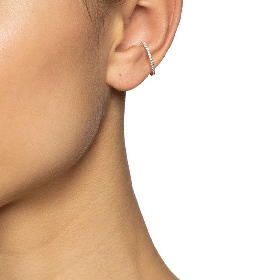 Star Earcuff - Efva Attling örhängen - Snabb frakt & paketinslagning - Nordicspectra.se