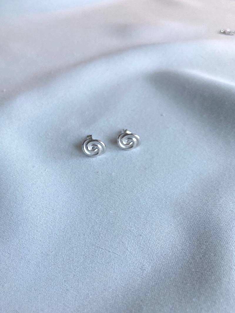 Loop Bun Ear Silver -CU Jewellery - Snabb frakt & paketinslagning - Nordicspectra.se