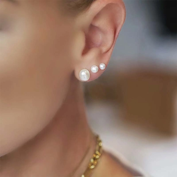Fresh Water Pearl Earrings Medium - Emma Israelsson - Snabb frakt & paketinslagning - Nordicspectra.se