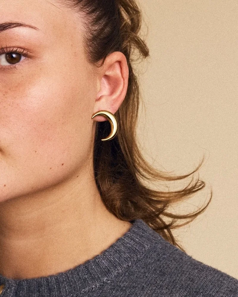 New Moon Studs L Gold - Edblad - Snabb leverans - Gratis paketinslagning