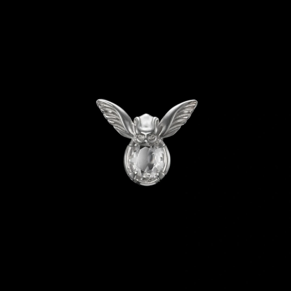 Winziger Gargoyle-Ohrstecker aus klarem Quarz in Silber mit klarem Bergkristall