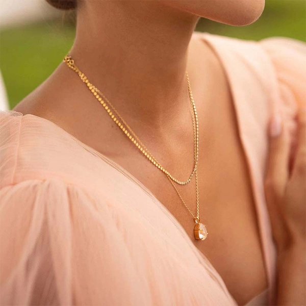 Mini Drop Necklace Rhodium Ivory Creme Delite - Caroline Svedbom - Snabb frakt & paketinslagning - Nordicspectra.se