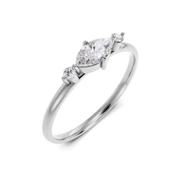 Trinny-ringen i polerat stål med tre cubic zirconia-stenar