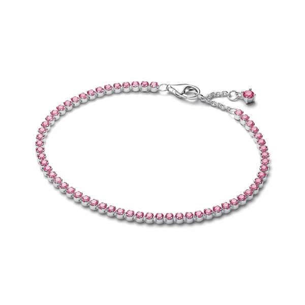 Tennisarmband i sterlingsilver med rosa zirkoniastenar från Pandora Timeless-kollektionen. Skapa en elegant stil med detta strålande armband.
