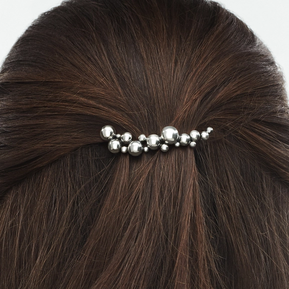 GJ_SS25_ECOM_SHOOT_MOONLIGHT_GRAPES_HAIRCLIP_20001414_Close-up