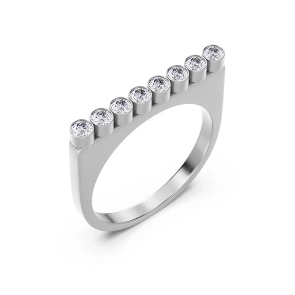 Elegant ring i polerat stål med åtta gnistrande cubic zirconia-stenar