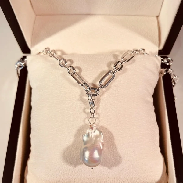 Baroque Freshwater Pearl Chunky Silver - Emma Israelsson - Snabb frakt & paketinslagning - Nordic Spectra