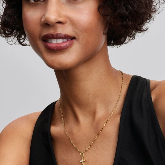 symbol för hopp och kärlek. Idealiskt för att addera elegans till din outfit.