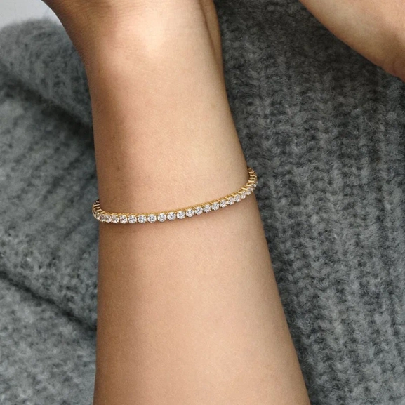 Gnistrande Tennisarmband Guld - PANDORA - Snabb leverans & paketinslagning - Nordic Spectra