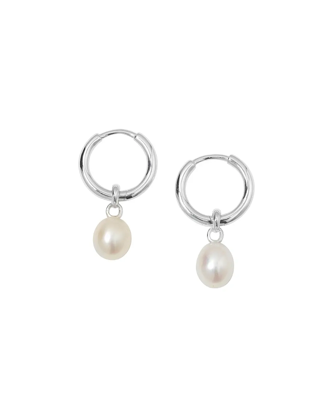Treasure Pearl Hoops Silver - Syster P - Snabb leverans & Gratis paketinslagning - Nordic Spectra