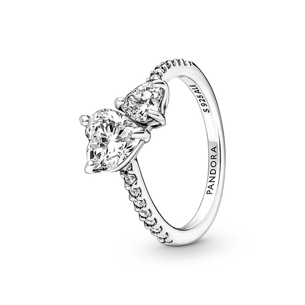 Double Heart Glittrande Ring - PANDORA - Snabb frakt & paketinslagning - Nordicspectra.se