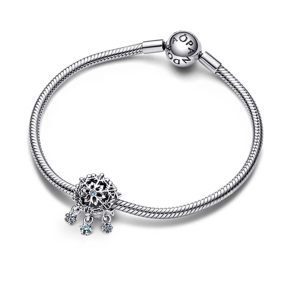 Icy Snowflake Drop Charm - PANDORA - Suuri valikoima & ilmainen lahjapaketointi - Nordicspectra.fi