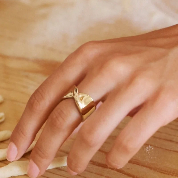edblad-nuvole-ring-gold-pi-128030-5