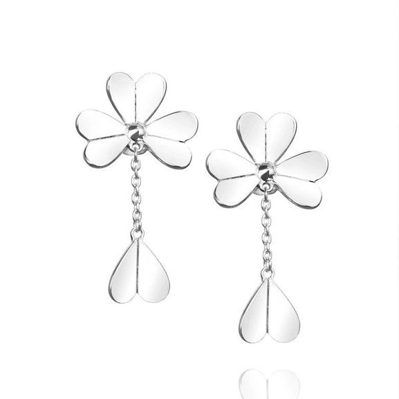 Four Clover Mini Ear - Efva Attling - Suuri valikoima & ilmainen lahjapaketointi - Nordicspectra.fi