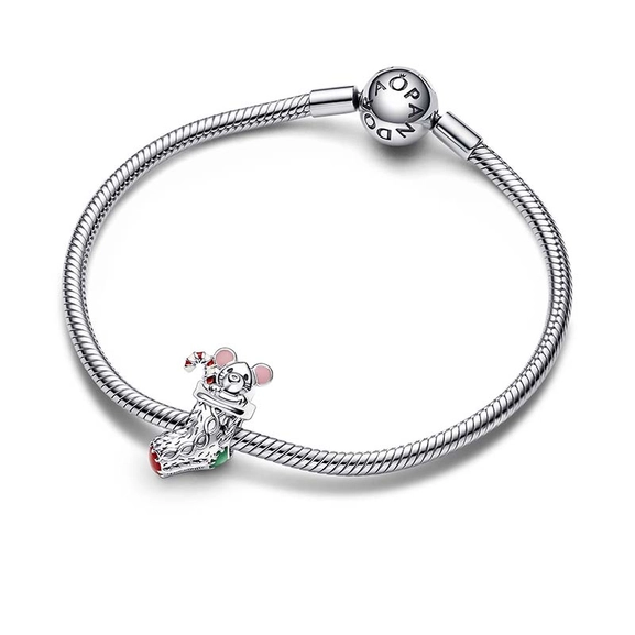 Festive Mouse & Stocking Charm - PANDORA - Snabb frakt & paketinslagning - Nordicspectra.se