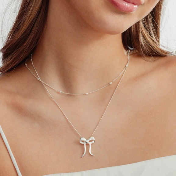 Treasure Multi Pearl Necklace Silver - Syster P - Snabb leverans & Gratis paketinslagning - Nordic Spectra