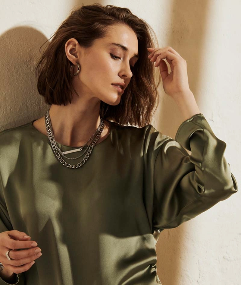 NOUR Halsband Stål - Astrid & Agnes - Snabb frakt & paketinslagning - Nordicspectra.se