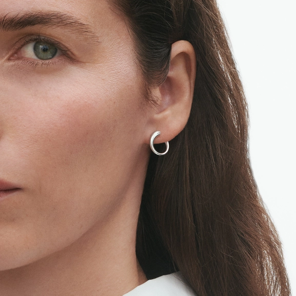 GJ_SS25_ECOM_SHOOT_MERCY_EARRING_10015149 (2)