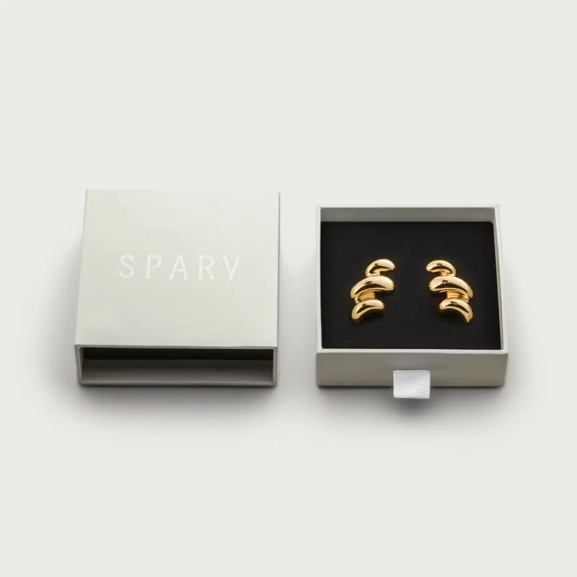 18 karaatin kullatut messinkikorvakorut