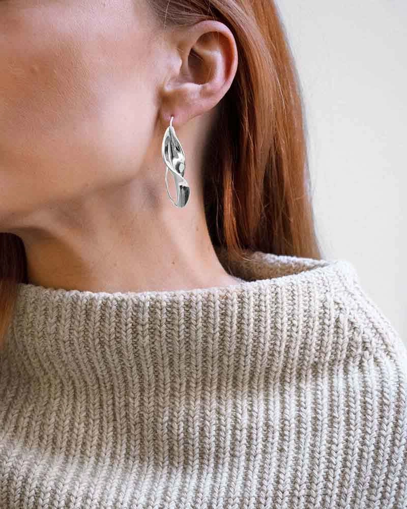 Wave Small Earrings Drakenberg Sjölin, Schneller Versand - Nordicspectra.de