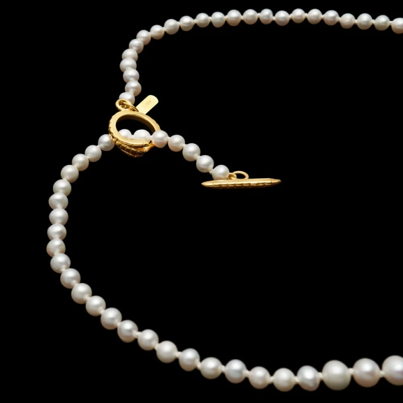 Graded Pearl Necklace Gold - Maria Nilsdotter - 1-2 dagars leverans - Nordic Spectra
