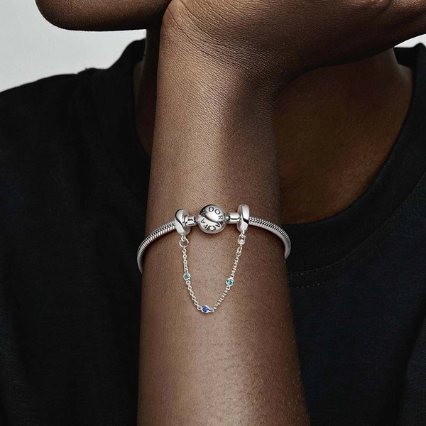 Triple Blue Stone Safety Chain - PANDORA - Snabb frakt & paketinslagning - Nordicspectra.se