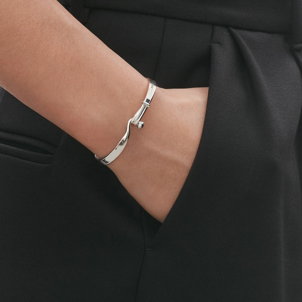 GJ_SS25_ECOM_SHOOT_TORUN_BRACELET_ 20000525_Close-up