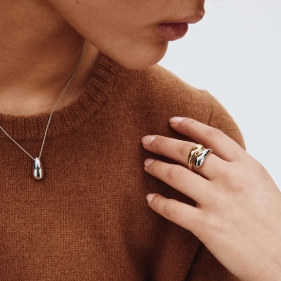 Halsband från Edblad