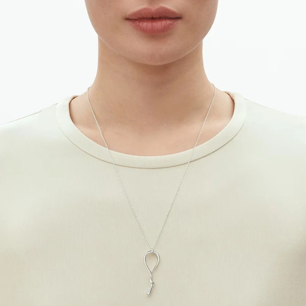 designad av Jacqulene Rabun för Georg Jensen.