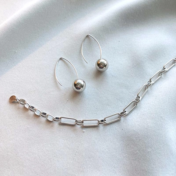 Globe Clip Bracelet Silver -CU Jewellery - Snabb frakt & paketinslagning - Nordicspectra.se