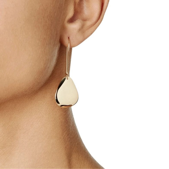 Little Rose Petal Earrings Gold - Efva Attling - Suuri valikoima & ilmainen lahjapaketointi - Nordicspectra.fi