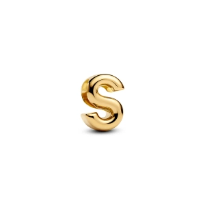 Pandora Momentsin kirjain S Charm Gold kullattua 14 karaatin metallia. Tyylikäs ja merkittävä yksityiskohta tyyliisi.