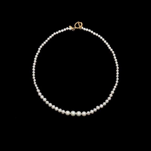 Graded Pearl Necklace Gold - Maria Nilsdotter - 1-2 dagars leverans - Nordic Spectra