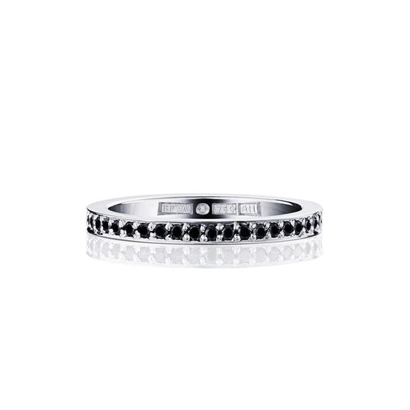Stars & Signature In Black Thin Ring White Gold - Efva Attling ringar - Snabb frakt & paketinslagning - Nordicspectra.se