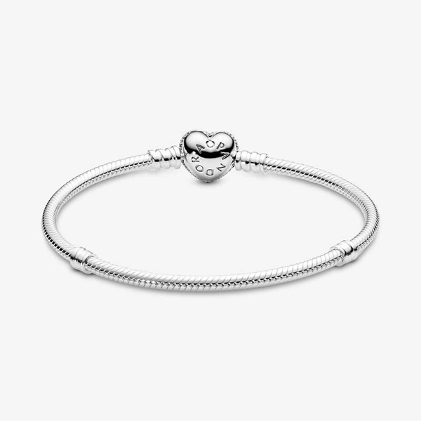 Pandora Moments Schlangen-Gliederarmband mit Funklendem Herz-Verschluss von PANDORA, Schneller Versand - Nordicspectra.de