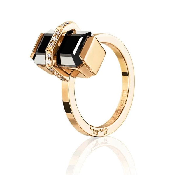 Little Bend Over Onyx Gold - Efva Attling ringar - Snabb frakt & paketinslagning - Nordicspectra.se