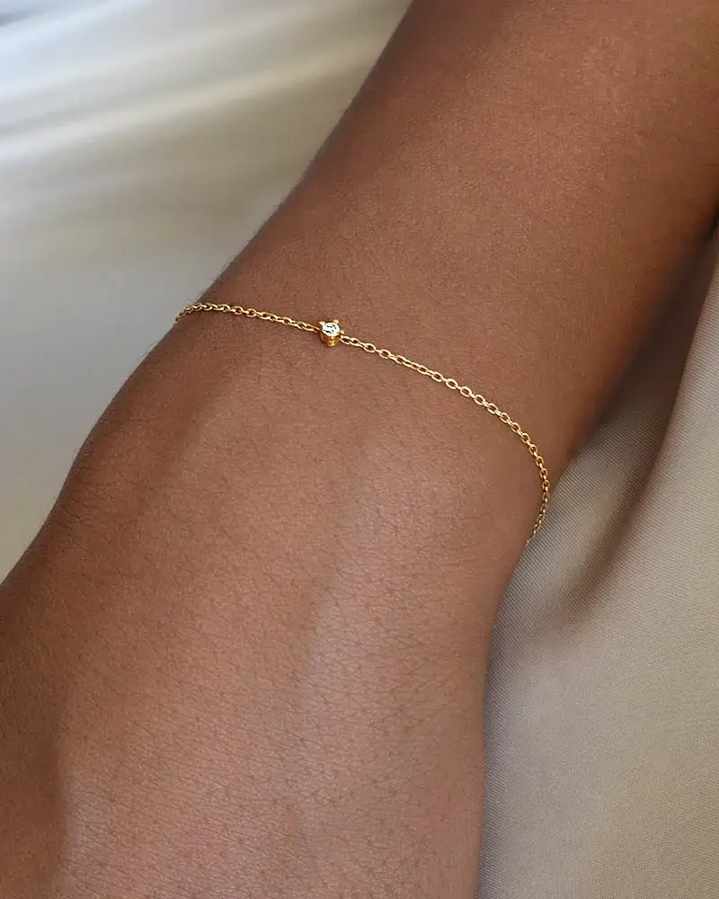 diamond-sky-drop-bracelet-gold-03.jpg