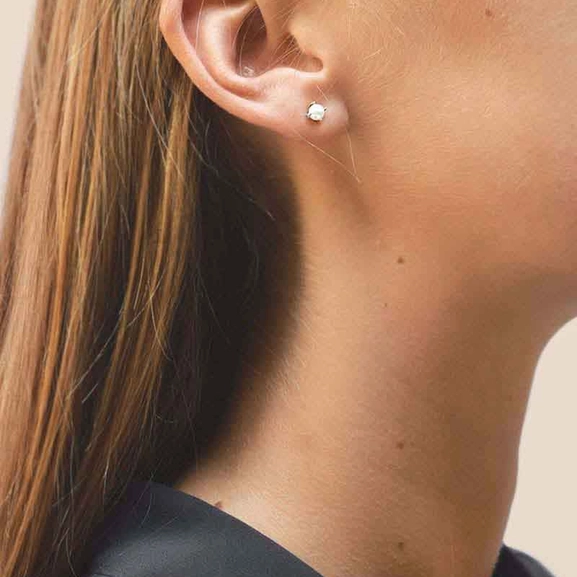 Petite Pearl Studs - Drakenberg/Sjölin - Suuri valikoima & ilmainen lahjapaketointi - Nordicspectra.fi